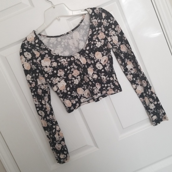 Crop Top - Picture 2 of 2